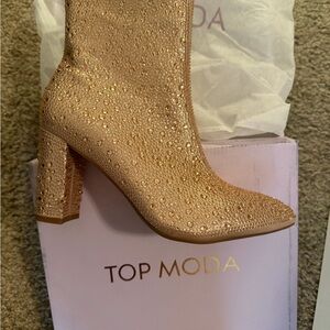 TOP Moda Women's Sparkling Tan Heeled Boots